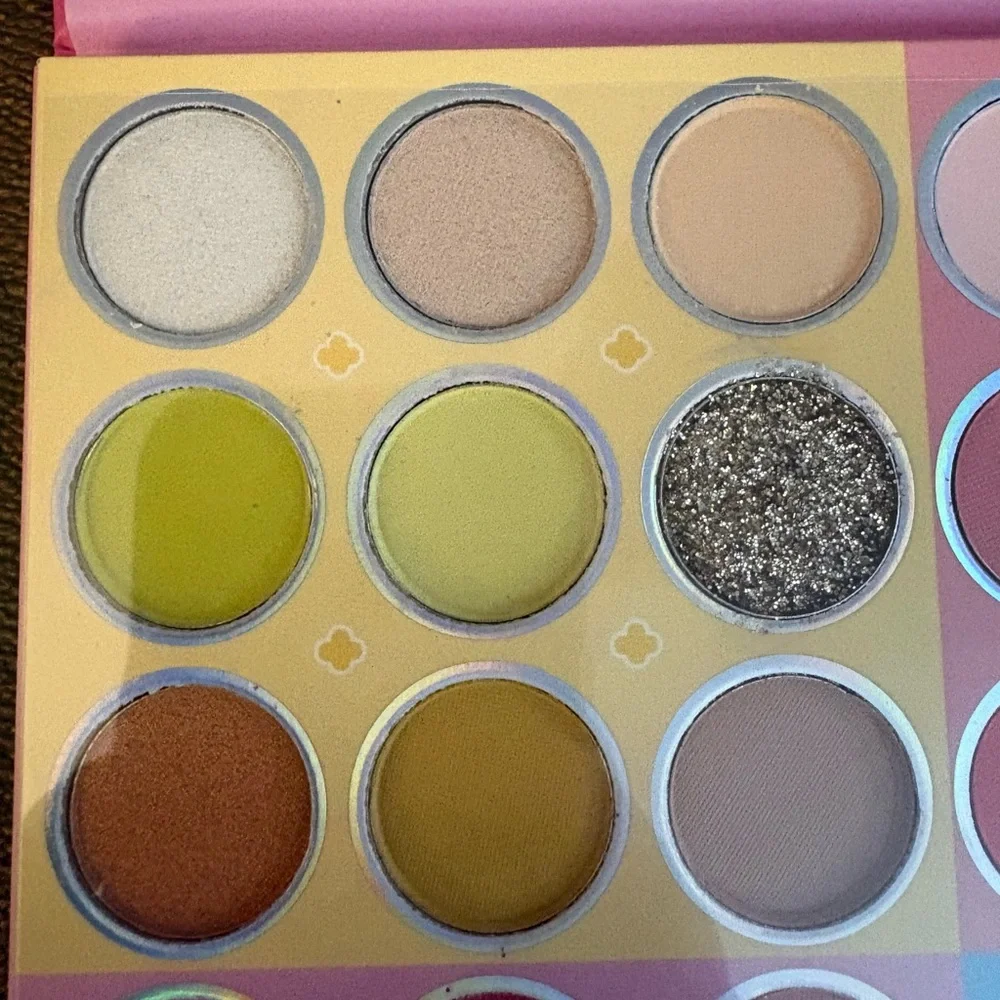 Cute Labubu Characters Eyeshadow Palette